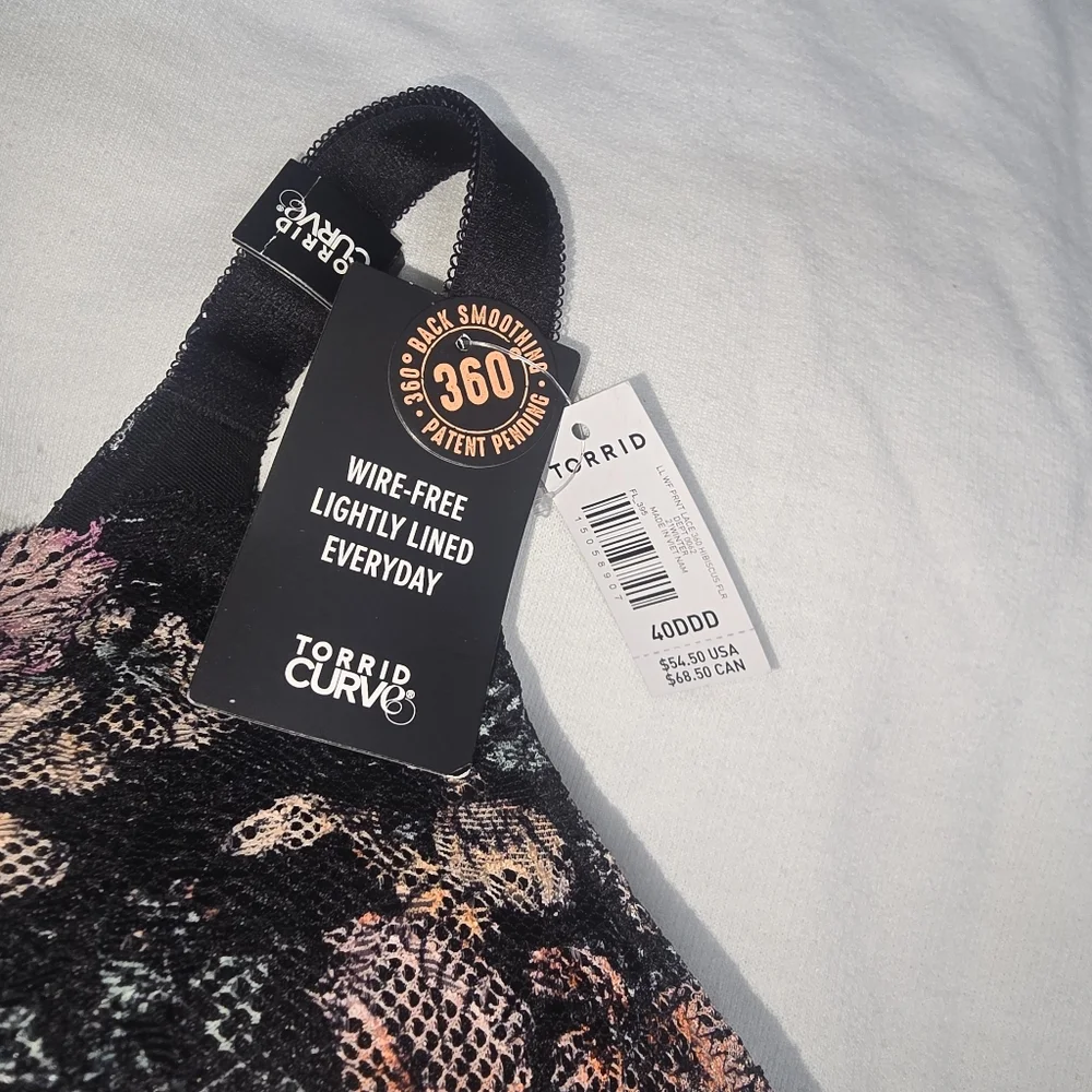 TORRID Lightly Lined Lace 360 Smoothing Wireless Bra - Picture 6 of 6